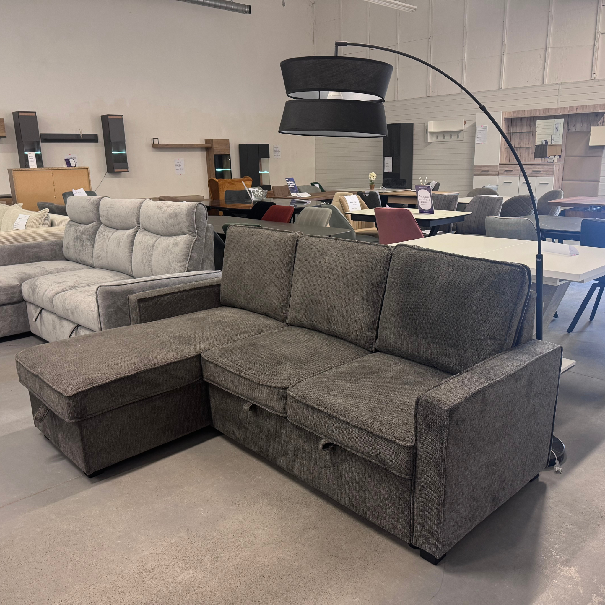 Minkštas kampas CLEO