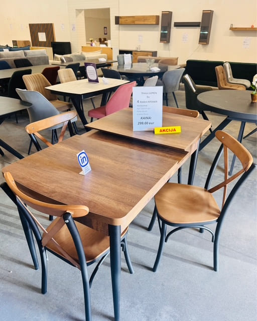 Valgomojo stalas LUNA su 4 kėdėmis