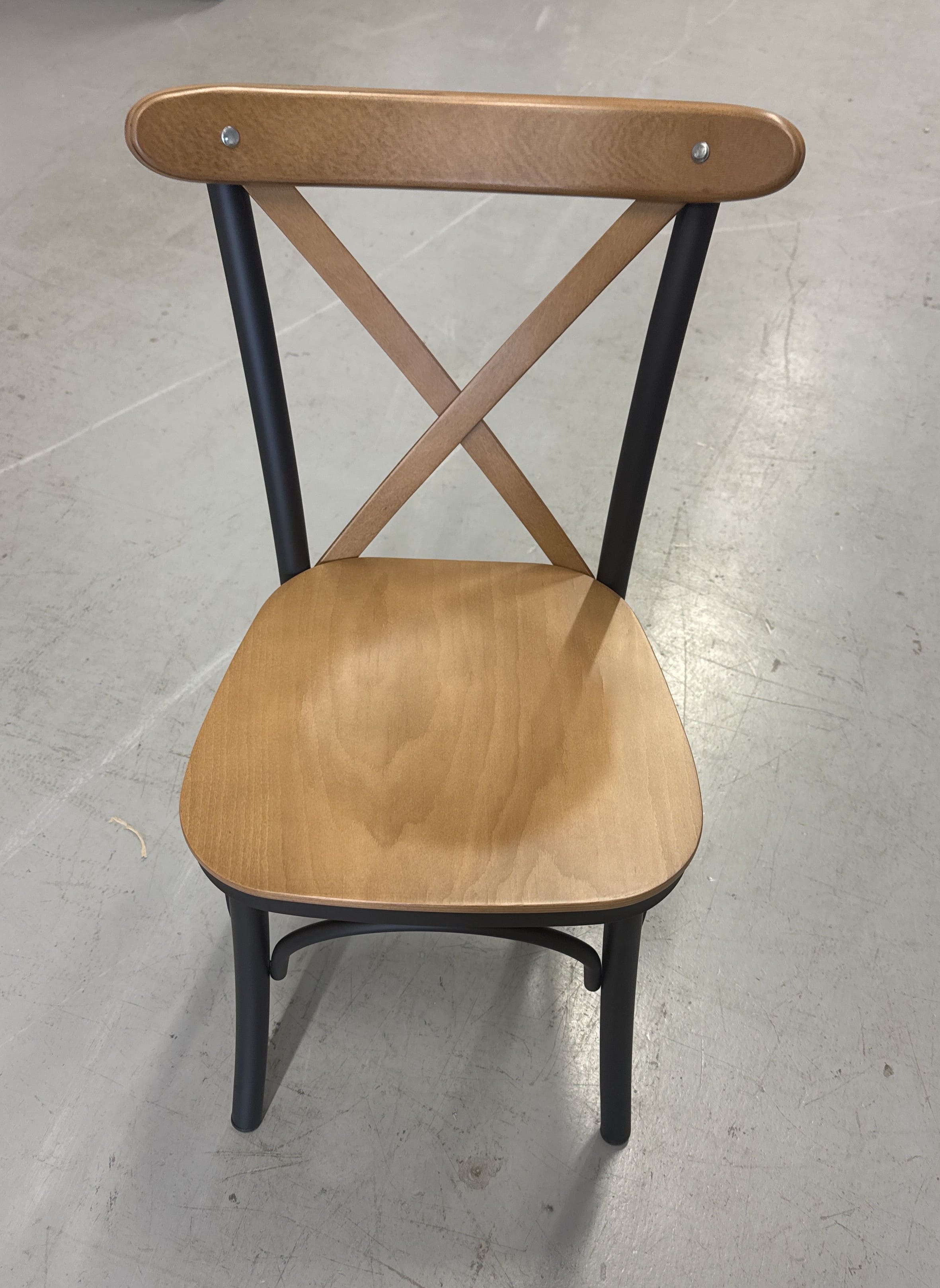 Valgomojo stalas LUNA su 4 kėdėmis